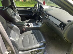 Vw touareg 3.0 tdi 192kw facelift 2016 R-line - 9