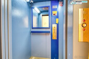 Prostorný rekonstruovaný byt 3+1 se zasklenou lodžií, Kopřiv - 9