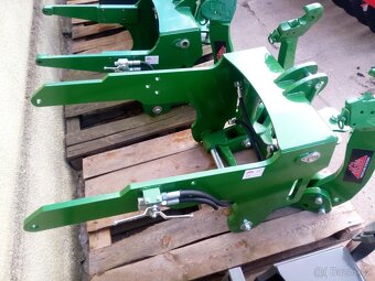Prodam čelni hydralika na zetora john deere - 9