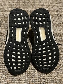 Adidas Ultraboost 20 LAB Vel 38 - 9