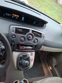 Renault Grand Scenic 1.5DCI 82kw Model 2004 - 9