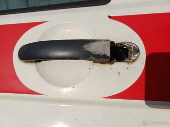 Levé přední dveře Volkswagen T5 - 9