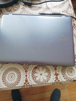 Prodám mini notebooky Acer Aspire E11 - 9