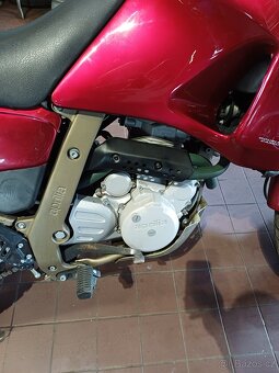 APRILIA PEGASO 650 - 9