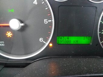 Ford C-max 2.0 TDCI 100kw BEZ PŘEPISU limitovaná edice - 9
