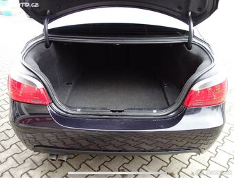 BMW E60 530D manuál servisní kniha - 9