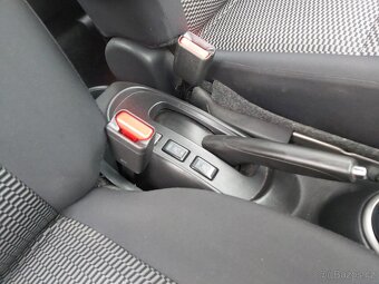 Nissan Micra 1.2 59 kw, 2015, jen 15.000 km - 9