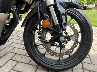 Honda CB 125 R - 9