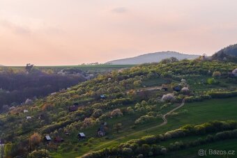 Prodám zahradu, možnost stavby, 2216 m2 Kudlovice-dolina - 9