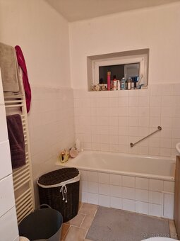 Pronájem bytu 2+1 Chvaletice - 9