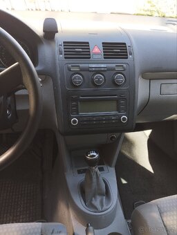 VW TOURAN 1.6 FSI,klima,7mistny - 9