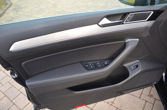 PRODÁM VW PASSAT 2.0TDI HIGHLINE BIXEN,PANORAMA - 9