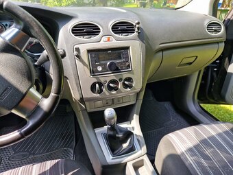 Ford Focus 1.6 16V 2008 - 9