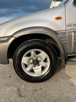 Nissan Terrano 3.0D 113kW 4x4 = kW Bez korozie = - 9