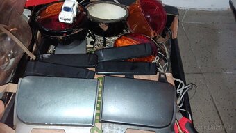 BMW E30-autoradio Blaupunkt Coburg,osvětlení SPZ,hadice atd. - 9