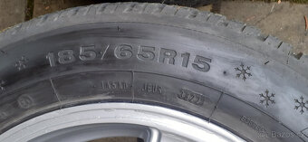 Renault - zimní hliníková kola 15" s TPMS - zánovní pneu - 9