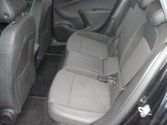 Opel Astra Kombi 1.6 CDTI,ČR,SERVISKA,NOVÁ STK,MODEL 2018 - 9