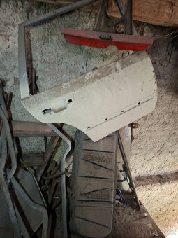 MERCEDES 124 - 9