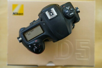 Nikon D5 XQD verze těla profesionální FX plnoformátová zrcad - 9