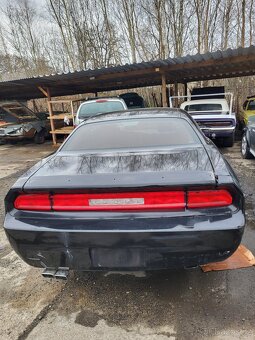Náhradní díly Dodge Challenger 5.7 hemi 2014 - 9