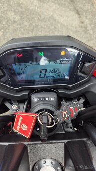 Honda CB500F - 9