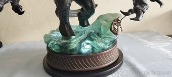 Soška Knifehead - Pacific Rim Statue - Sideshow - 9