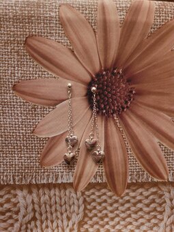 Nové dámské i dívčí stříbrné náušnice visací se srdíčky 925 - 9