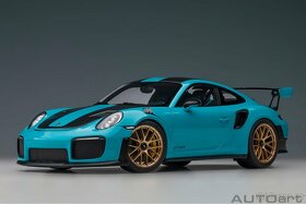 AutoArt - Porsche 911 GT2 RS Weissach (Miami Blue), 1:18 - 9