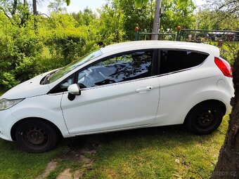 Ford Fiesta 1.4 - 9