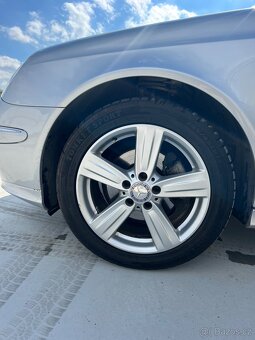 Prodám Mercedes-Benz E240 V6 - 9