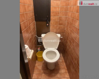 Pronájem 3kk 64m2 P9 Střížkov panel v původním stavu lodžie  - 9