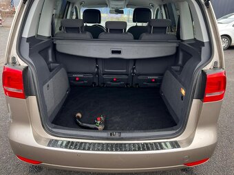 VW Touran 1.6 TDi Style - 9
