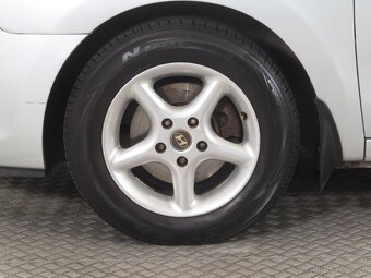 Hyundai i30 1.6 CRDi Combi, 2010, 66 kW, 172 378 km - 9