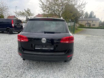 VW Touareg 3,0 TDi 180 kw - 9