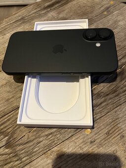 iPhone 16 128Gb černý - 9