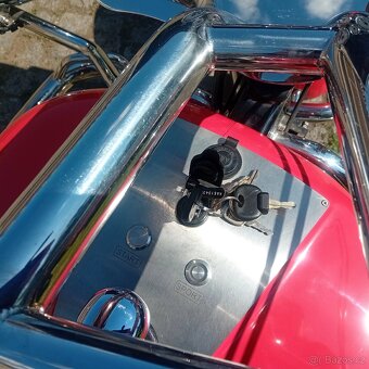 TRIKE BOOM MUSTANG 2.0i - 9
