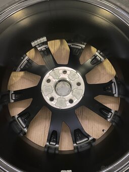 Original nové Lexus NX r18 + Pirelli 235/60/18 100% - 9