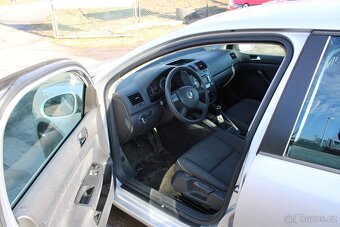 Volkswagen Golf 1,9TDI 77KW, STK 2/2026, KLIMA, r.v. 2004 - 9