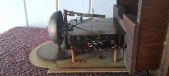 HOLANDSKÉ NÁSTĚNNÉ HODINY S BICÍM MECHANISMEM LUNÁRNÍ FÁZÍ F - 9