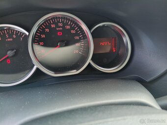 Dacia Lodgy Stepway 1,5 dCi 85kW 5 MÍST najeto 14.237 km - 9