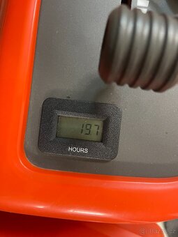 Rider Husqvarna R 214 C - 9