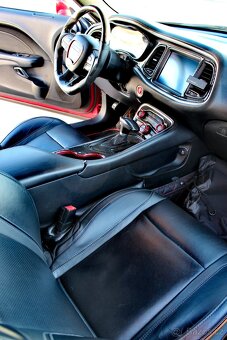 Dodge Challenger 5,7l V8 Hemi - 9