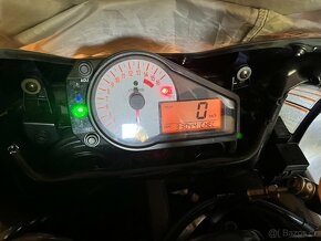 Suzuki GSX-R 750 - 9