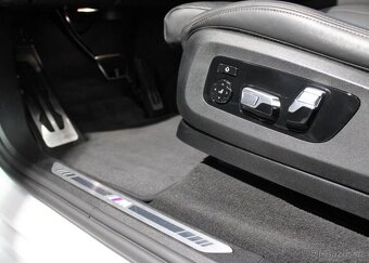 BMW X5 xDrive45e M Sport hybridní automat - 9