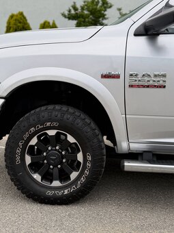 DODGE RAM 2500 HEAVY DUTY—6.4 V8 HEMI—2016–Laramie—VZDUCH— - 9