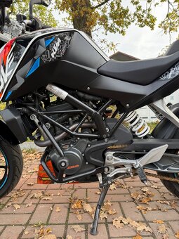 KTM Duke 125 - 9