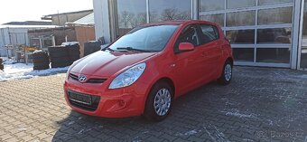 Hyundai i20 1.2 57 Kw Benzín Klimatizace - 9