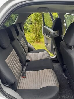 Suzuki SX4 4x4 1.6 79kW (benzin), 2009, najeto 133,700km - 9