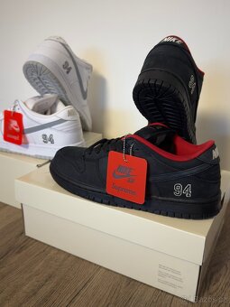 Supreme/ Nike SB dunk low OG velikost 44 - 9