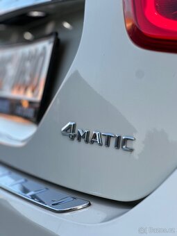 Mercedes Benz GLA220 4MATIC - 9